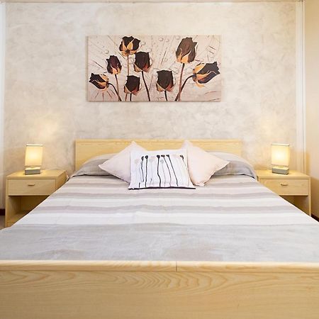 Апартаменти Rustico Park Delle Rose - Regarda Travel Лацизе Екстер'єр фото